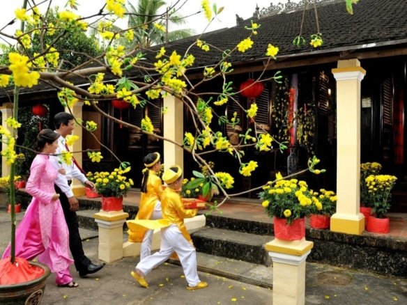 xông đất ất tỵ 2025 từ homesgreens.com