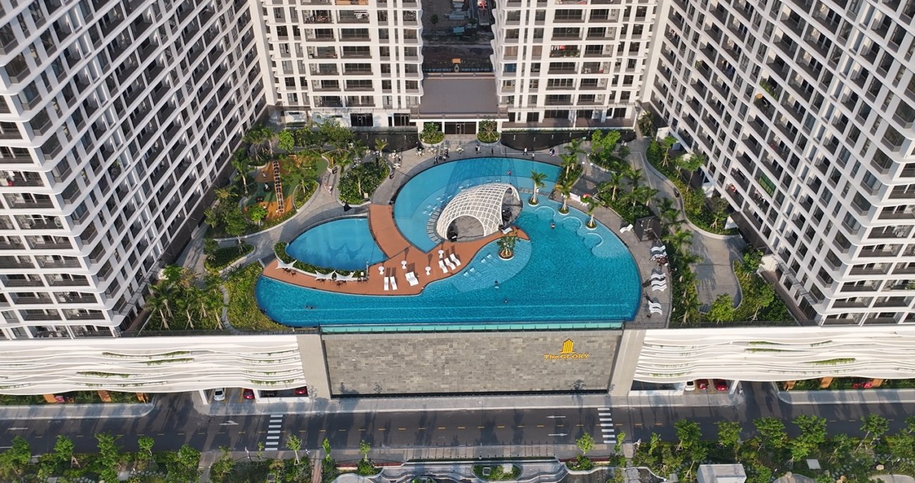 Hồ bơi resort 1200m2 The GLORY